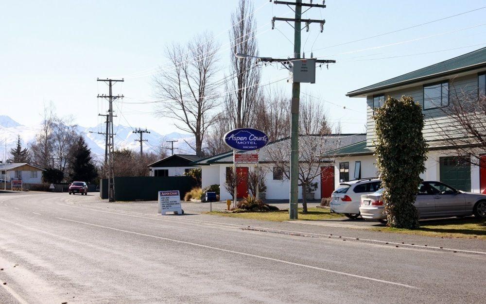 The Lakes Motel